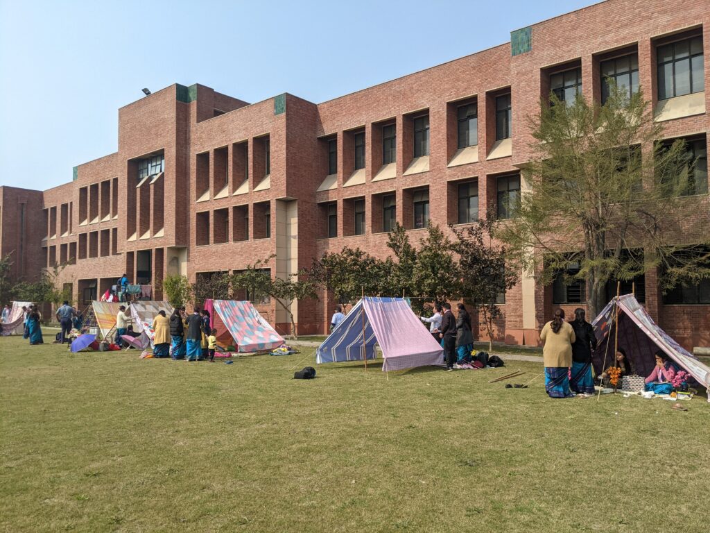 PXL_20240210_063254225